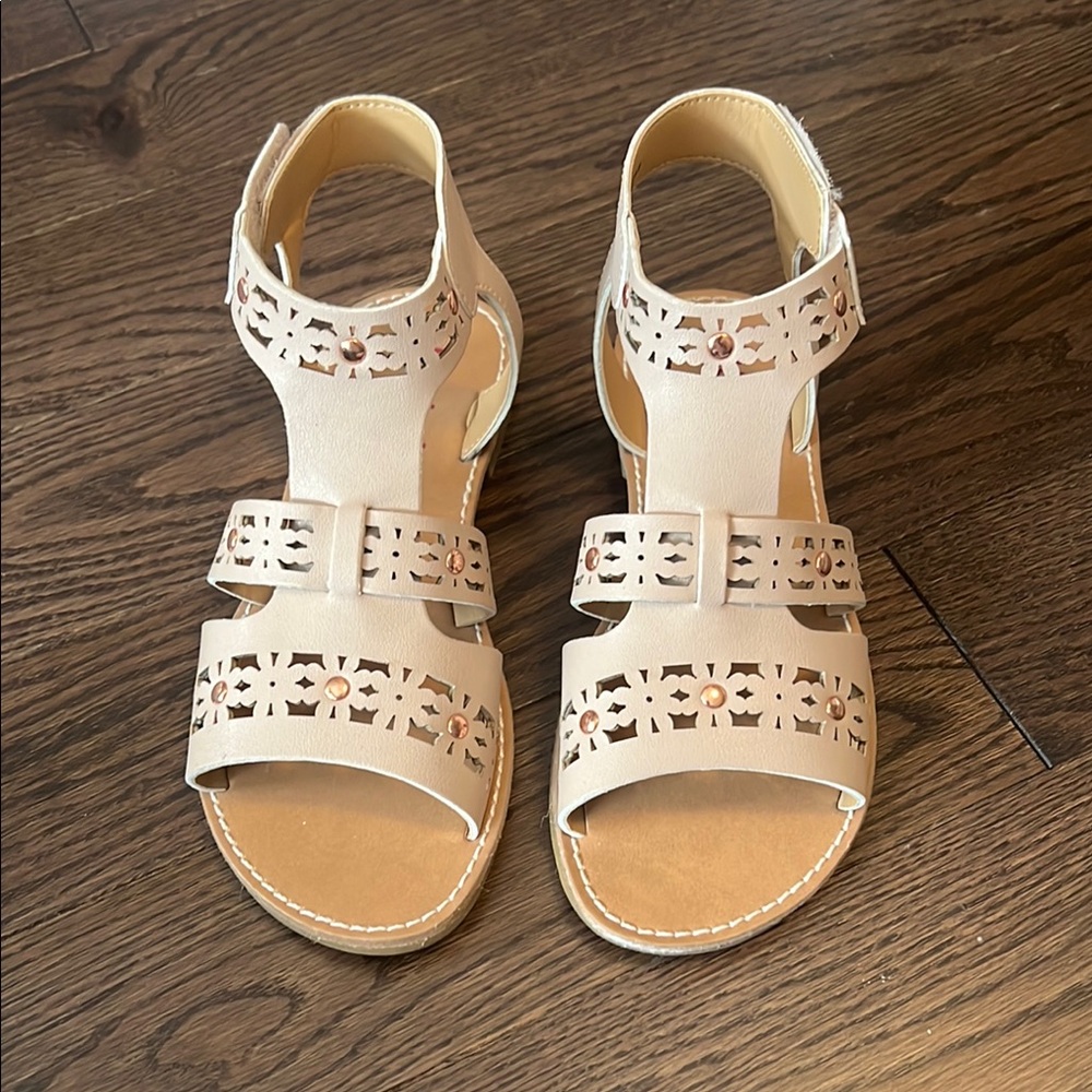 Girls Beige Sandals